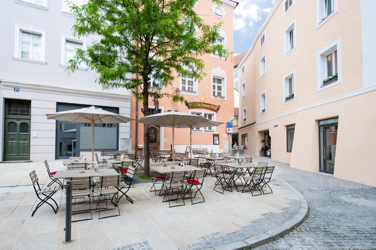 Pension Goldenes Schiff Passau Buitenkant foto